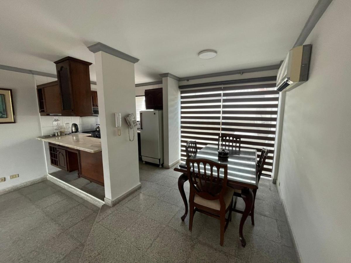 Apartamento Tradición Santa Cruz de La Sierra Exterior foto